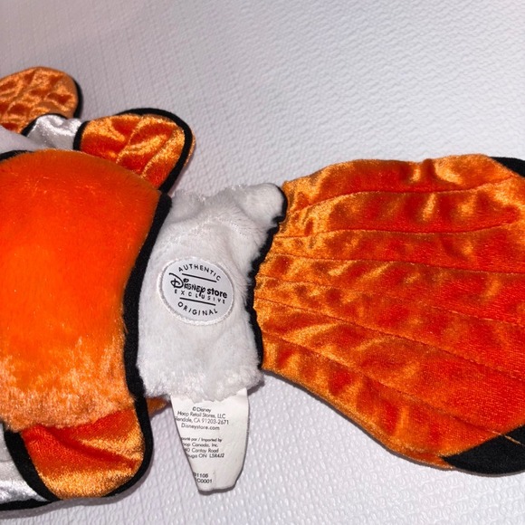 Disney Store Exclusive Finding Nemo Plush Orange White Stuffed Animal Toy - Picture 3 of 5